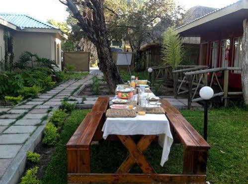 Rivernest Boutique Cottages Maun Exterior foto